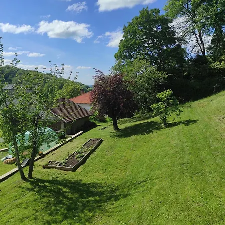 Les Hotes Pyrenees * Capvern